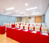 Phòng học sức chứa trên 50 người